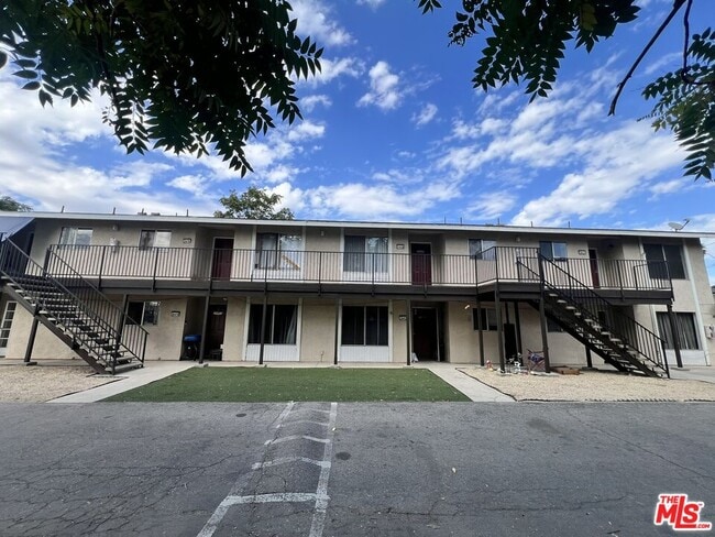 Foto del edificio - 26416 San Jacinto St