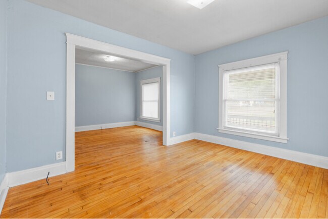 Building Photo - 35 Auburn Ave