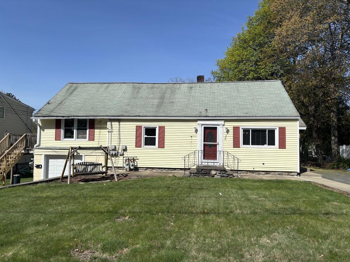 Foto principal - 488 Massasoit Rd