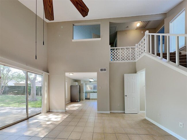 Building Photo - 8527 Woodland Willows Dr