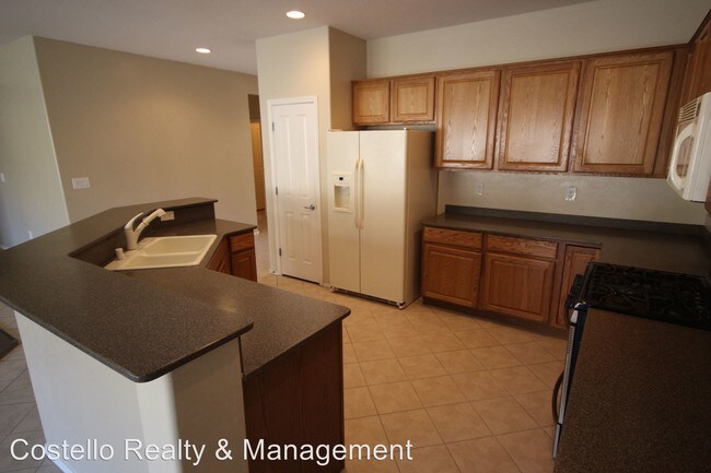 Building Photo - 2520 Jada Dr