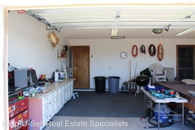 Building Photo - 2 br, 2 bath House - 3096 Kiowa Blvd N