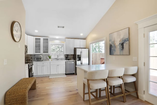 Building Photo - 1117 Capital Club Cir NE