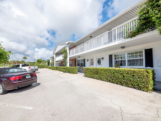Foto del edificio - 143 Yacht Club Dr