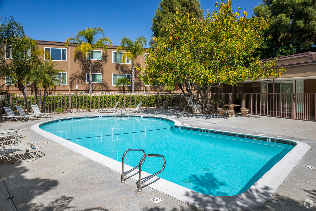 Mellmanor Apartments - Apartments in La Mesa, CA | Apartments.com