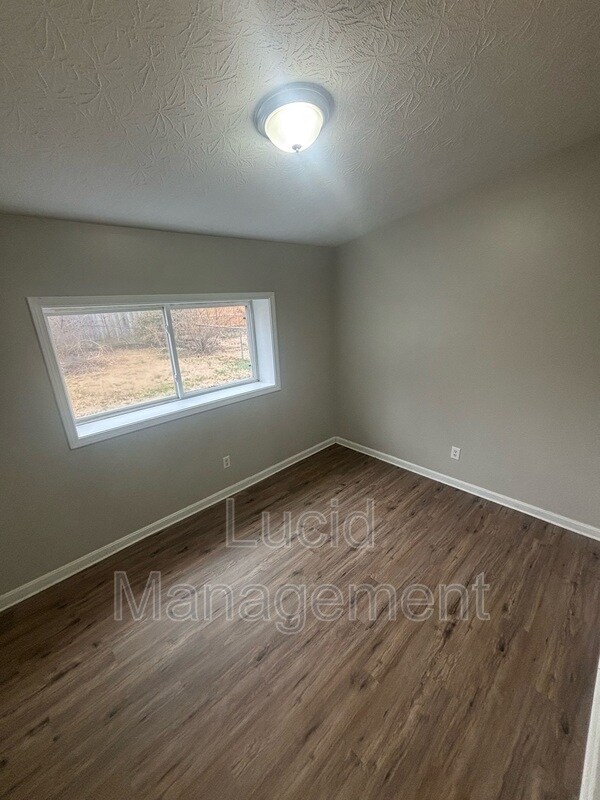 Foto del edificio - 1423 Lillian Ave