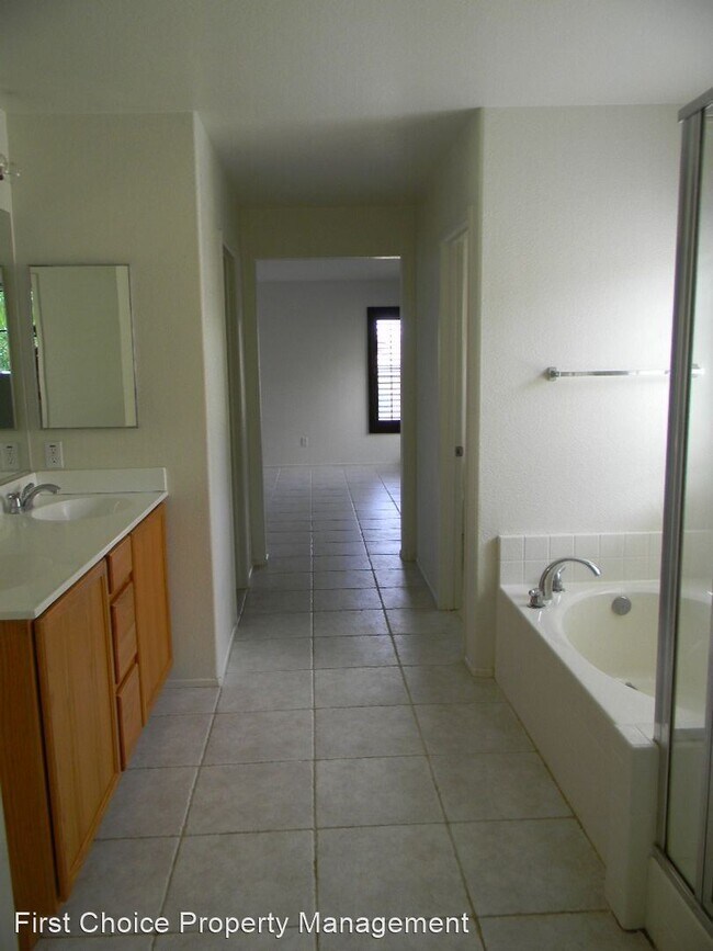 Foto del edificio - 4 br, 3 bath House - 28394 Championship Drive