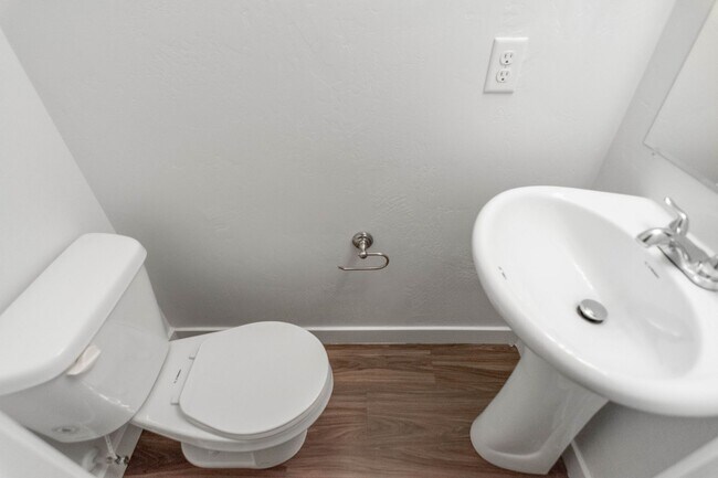 Building Photo - 16852 N Idaho Center Blvd