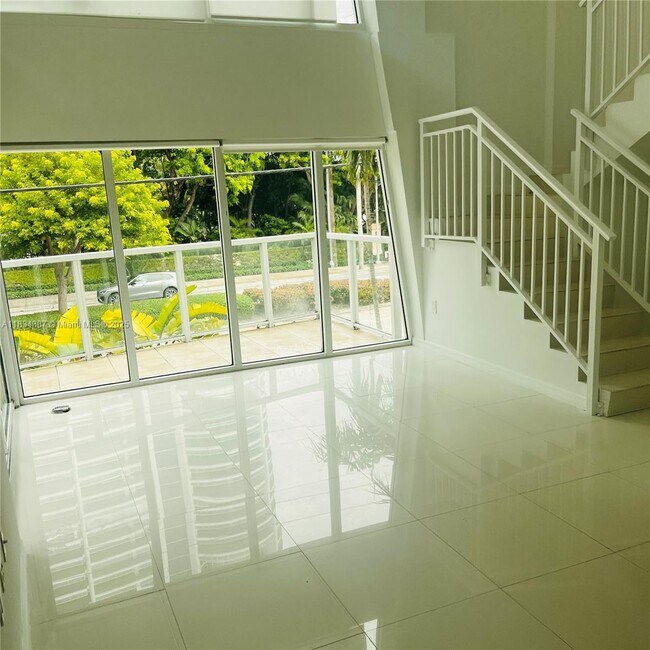 Foto del edificio - 1650 Brickell Ave