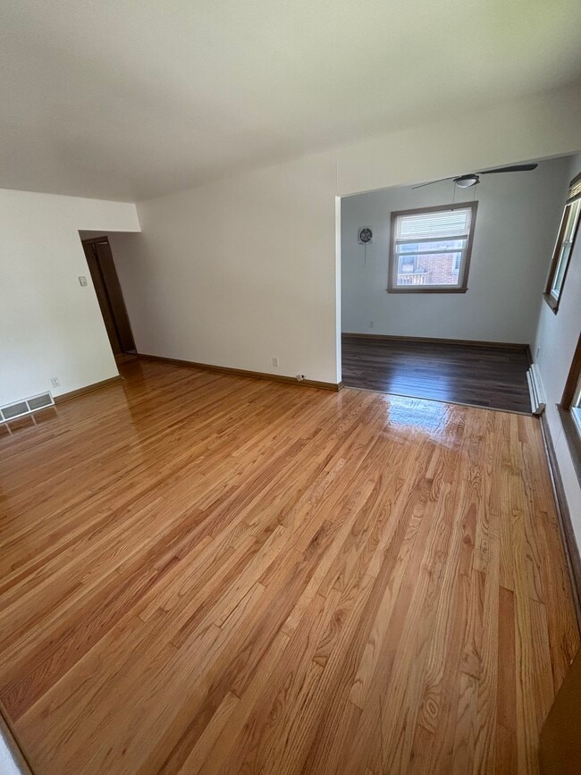 Foto del edificio - 9101 W Morgan Ave