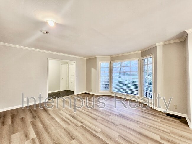 Building Photo - 8124 Devens Dr