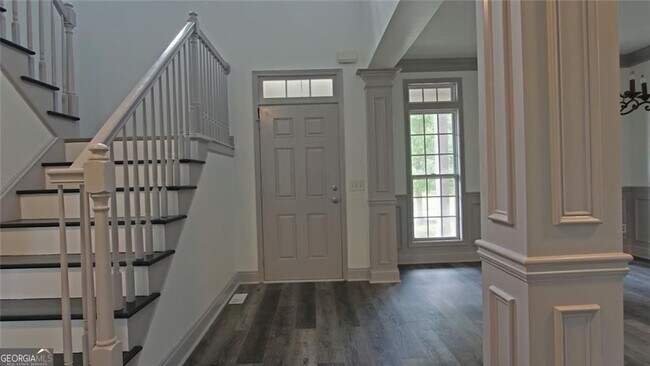 Building Photo - 9195 Hannahs Crossing Dr