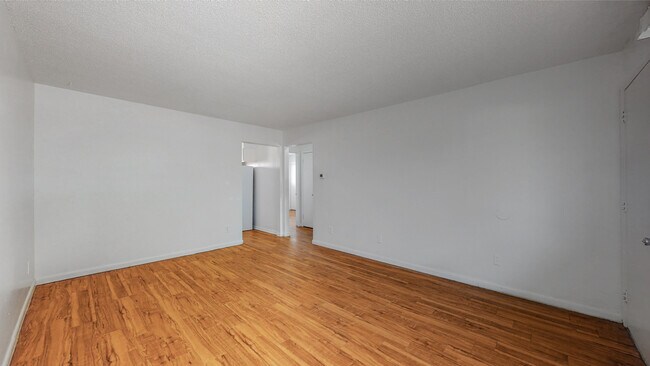 Foto del edificio - 3006 Denver St