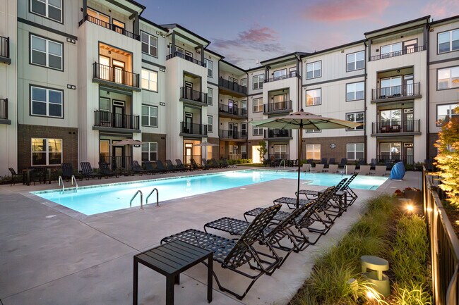 Foto del edificio - Abberly Liberty Crossing Apartment Homes