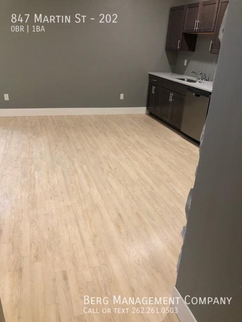Building Photo - 847 Martin St