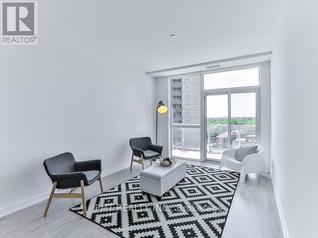 Photo du bâtiment - 501-501 St Clair Ave W