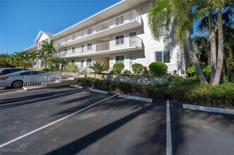 Building Photo - 3021 Sandpiper Bay Cir