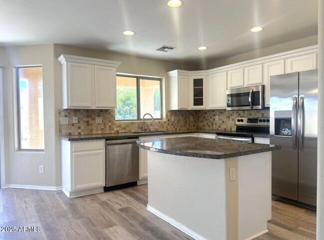 Foto del edificio - 3545 E Crescent Way