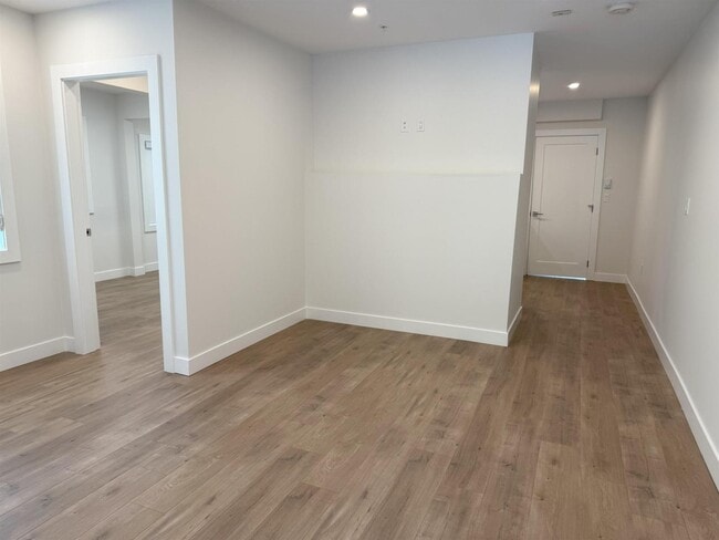 Building Photo - 12317 Beecher St