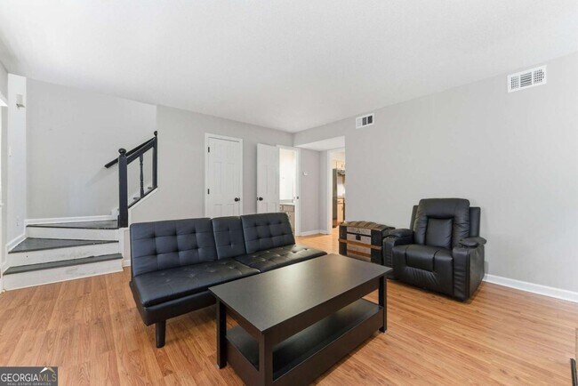 Foto del edificio - 5090 Sand Wedge Cir