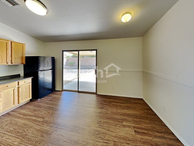 Building Photo - 69 E Coral Bean Dr