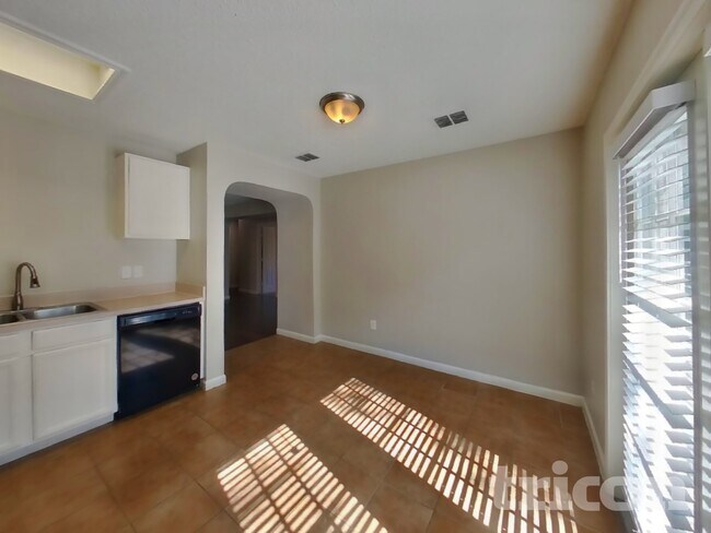 Foto del edificio - 716 King St