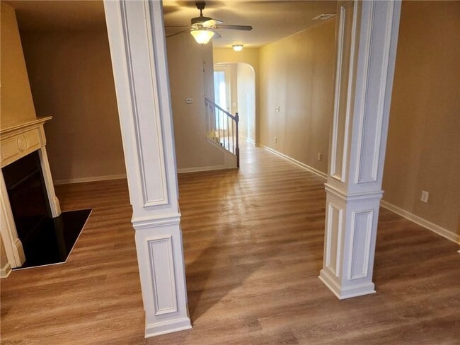 Building Photo - 3702 Brockenhurst Dr