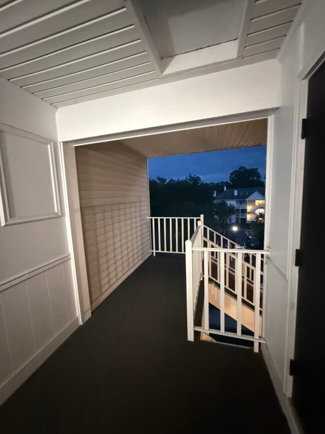 Building Photo - 955 Juniper Way