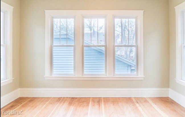 Building Photo - 2 br, 2 bath Apartment - 4054 Pillsbury Ave S