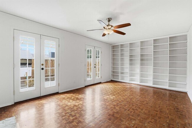 Foto del edificio - 6631 Valleyside Rd