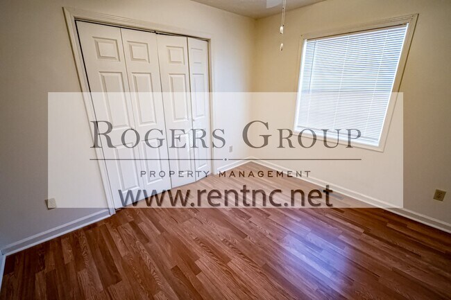 Foto del edificio - 607 Parkway Dr