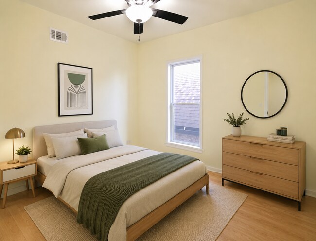 Foto del edificio - 3621 S Winchester Ave