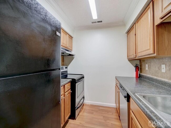 Building Photo - 1513 Ravens Crest Dr