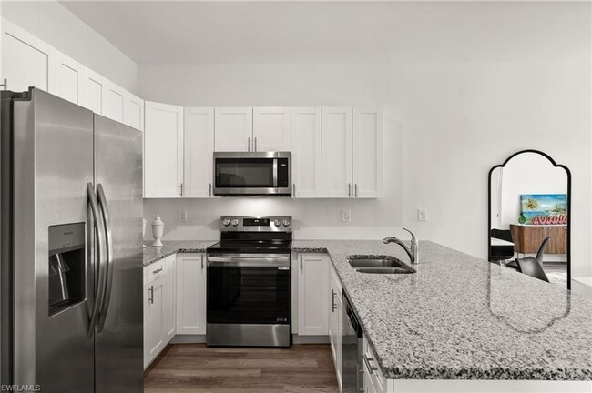 Building Photo - 5225/5227 24th St SW