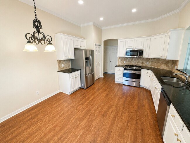 Building Photo - The Haven Neighborhood!