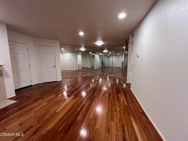 Foto del edificio - 5728 Oak Bend Ln