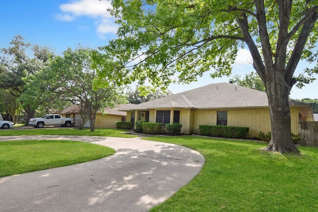 Foto del edificio - 2433 Canyon Creek Dr