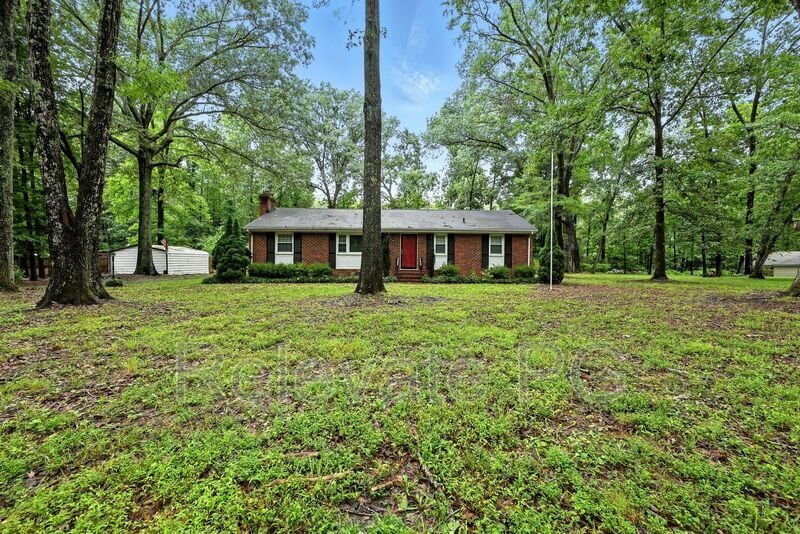 Primary Photo - 8250 Cadys Mill Rd