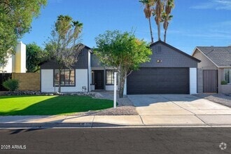 Building Photo - 613 W Rosemonte Dr