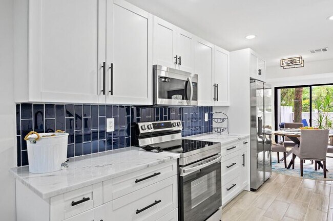 Foto del edificio - 12726 Peconic Ct
