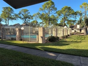 Building Photo - 11917 Bob White Dr