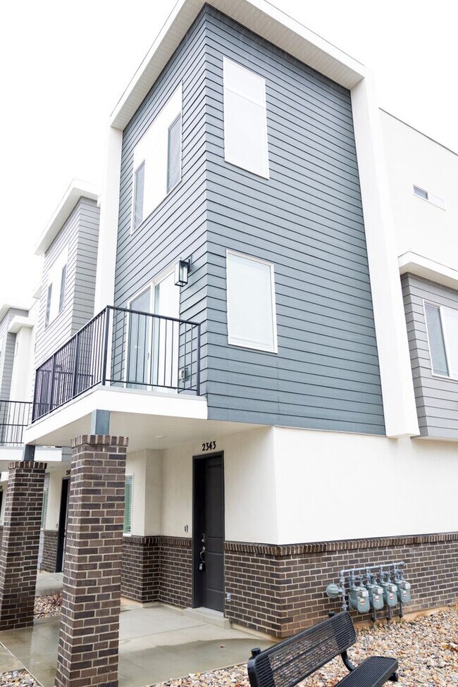 Foto del edificio - Beautiful new town home built in 2024