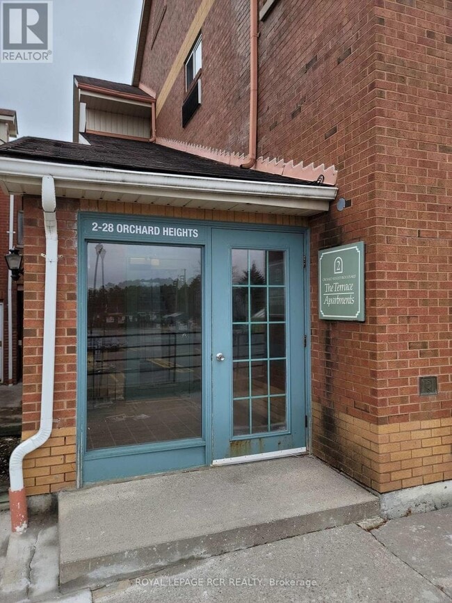 Photo du bâtiment - 2 Orchard Heights Blvd