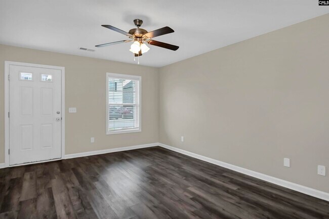 Foto del edificio - 914 Dawsons Park Wy