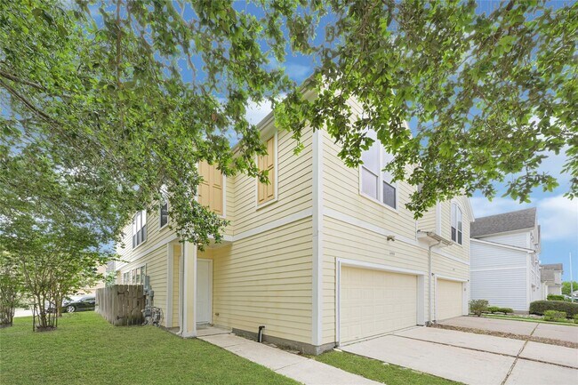 Building Photo - 14919 Atmore Pl Dr