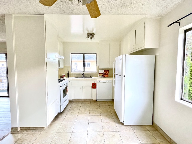 Building Photo - 9051 Cattaraugus Ave