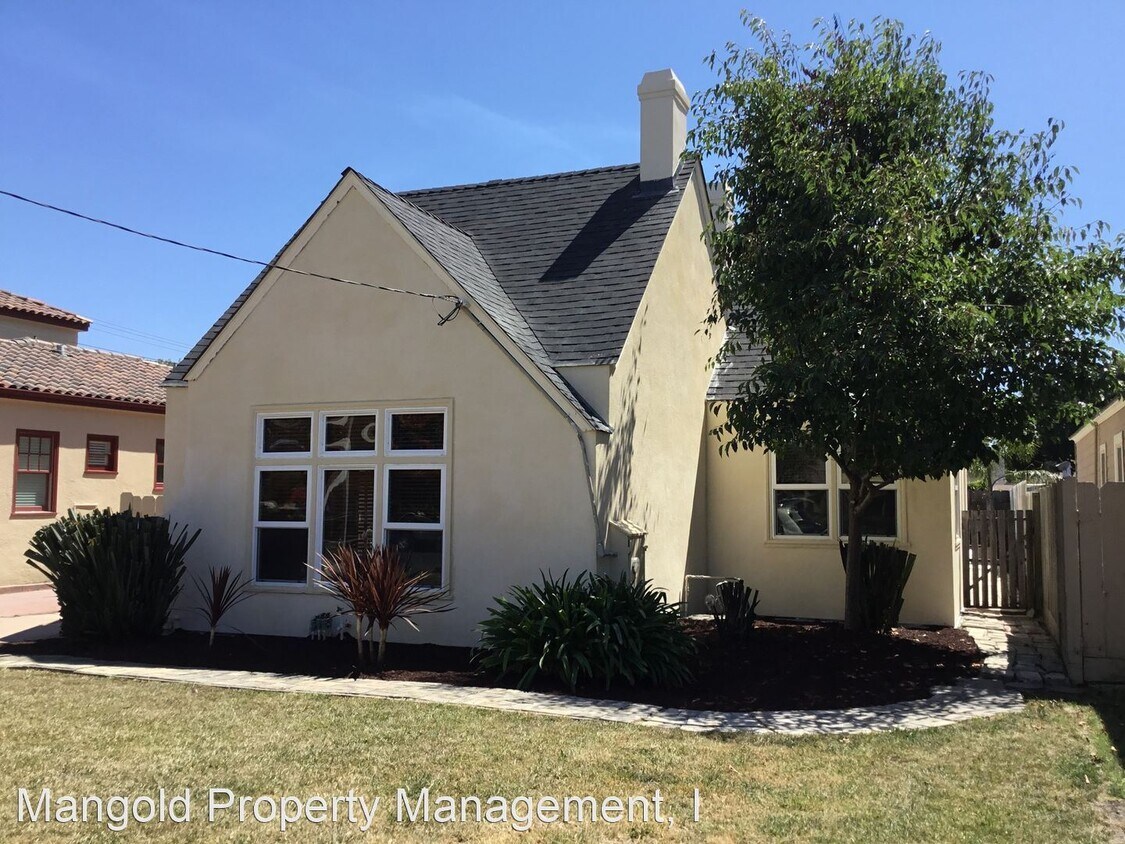 Foto principal - 4 br, 2 bath House - 48 Pine Street