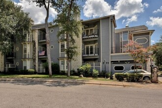 Building Photo - 3111 Tom Green St