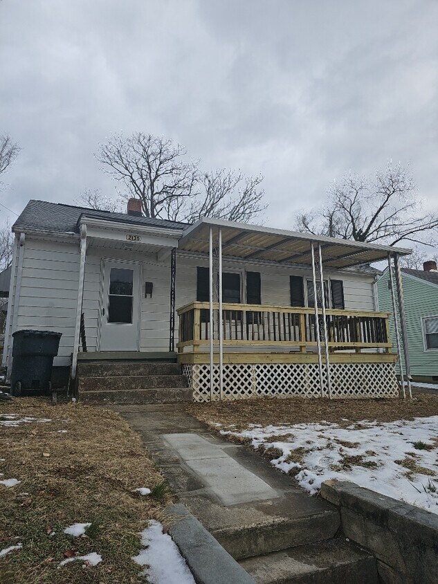 2135 Courtland Rd NE, Roanoke, VA 24012 House Rental in Roanoke, VA