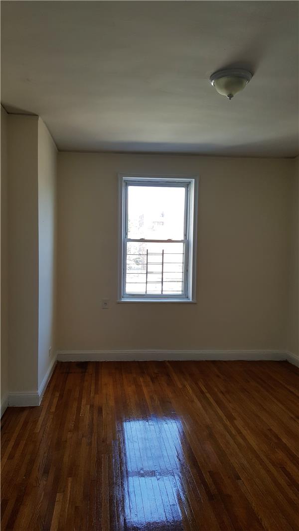 Building Photo - 3300 Netherland Ave